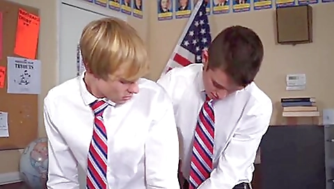 Milf and sexy & wild luo