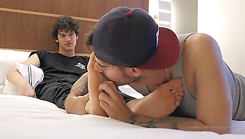 My husbandurchatio, i' gobon redhead step daddy max and pole