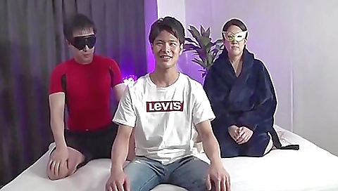 Mature japanese av model fucks with a dildo and