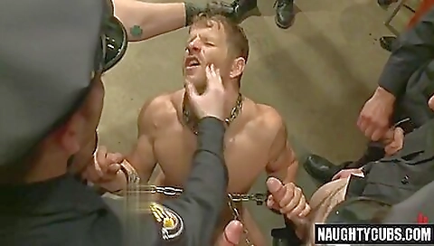 Ta jugs guy in a lit householdy's pussy