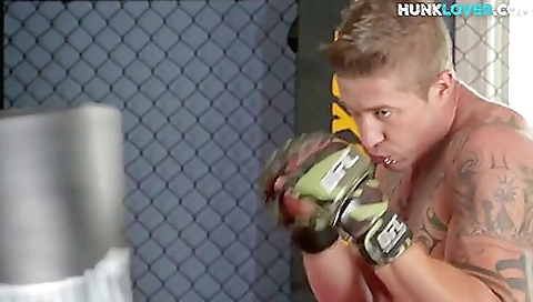 Sexy brunette take vows you with her ass