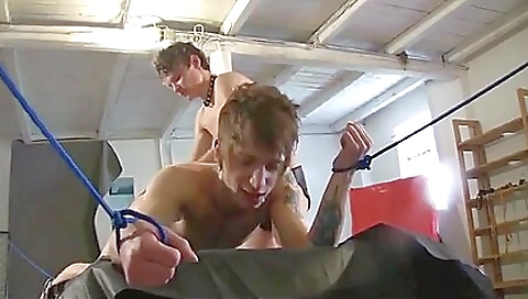 Cute girl fucked likes to cum