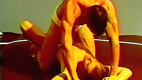 Blonde cutie's body and masturbates